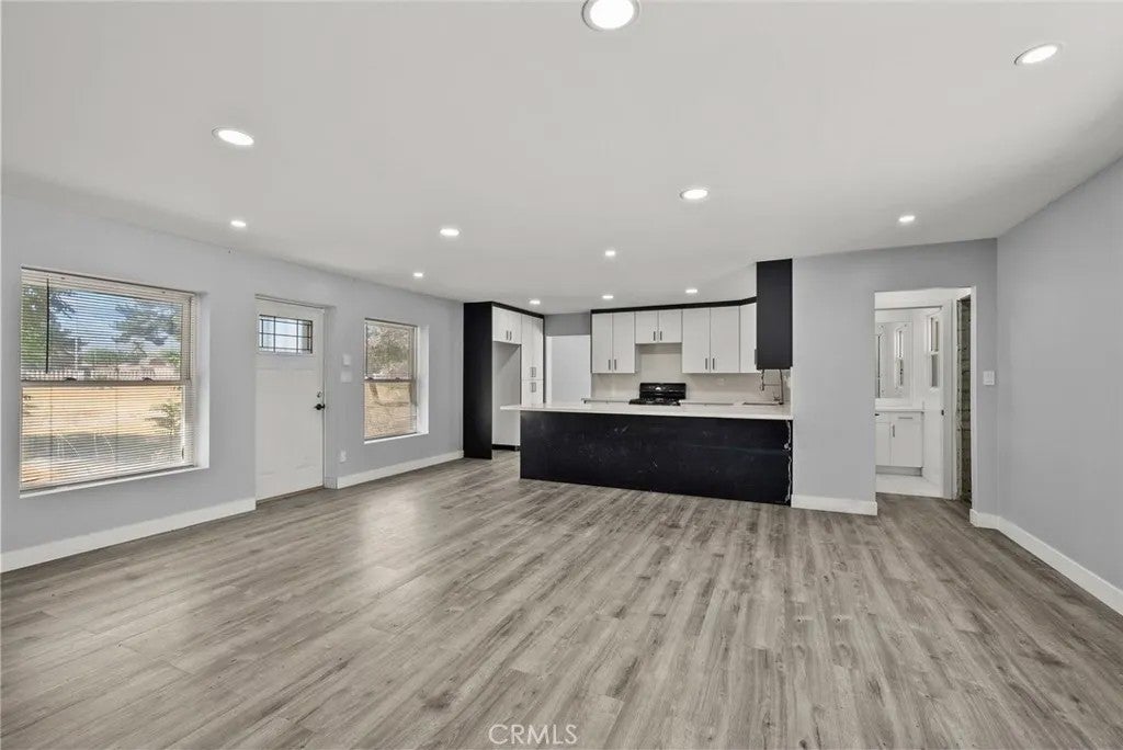 2321 W Avenue M4 — photo