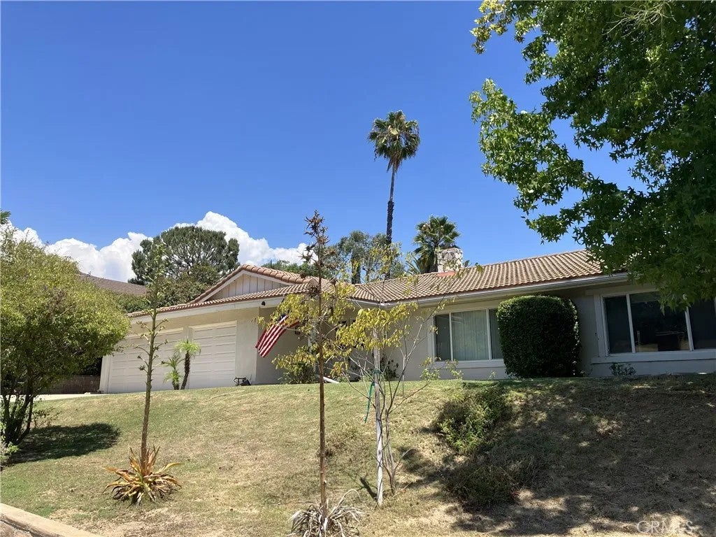 282 Summit Road — photo