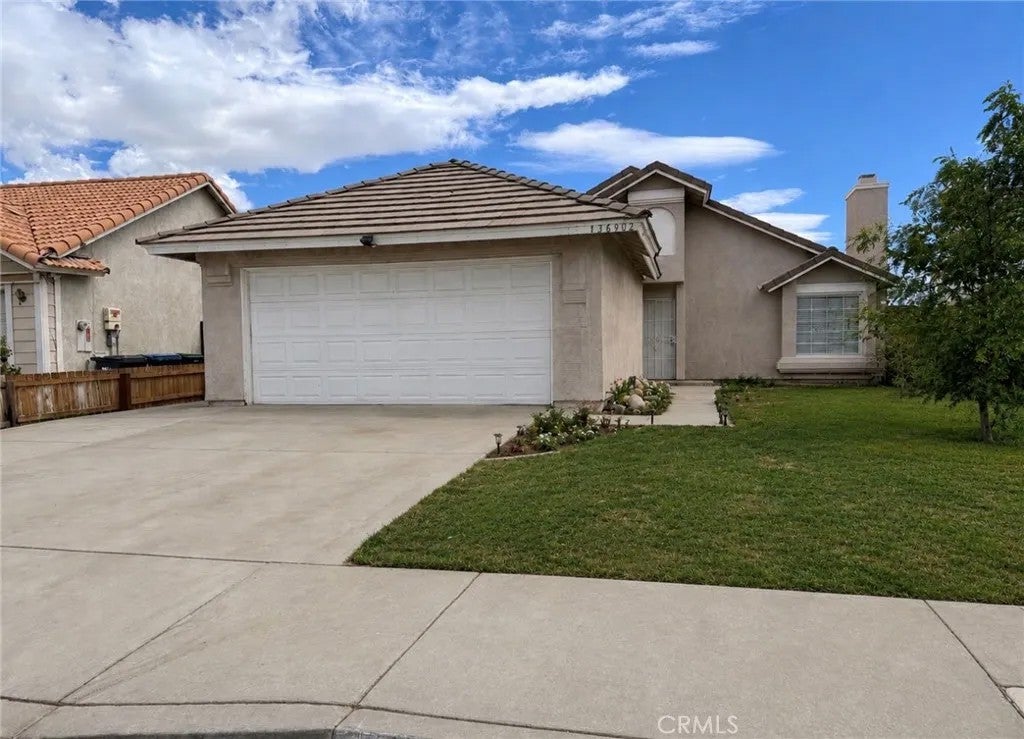 36902 Goldenview — photo