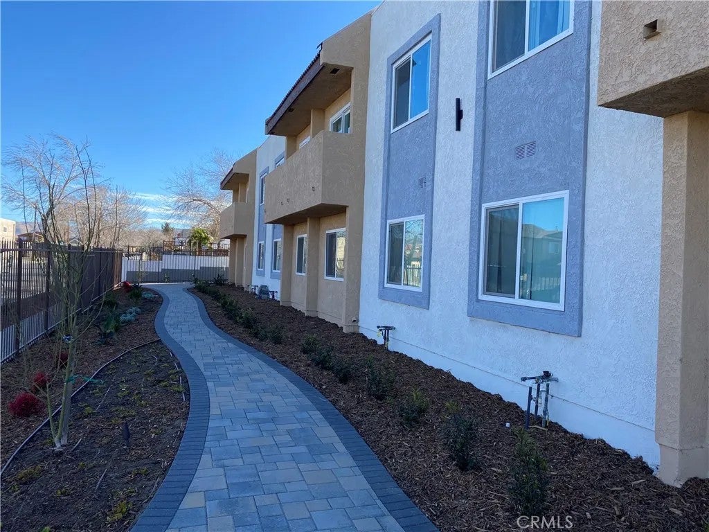 454 E Avenue Q3 6 — photo