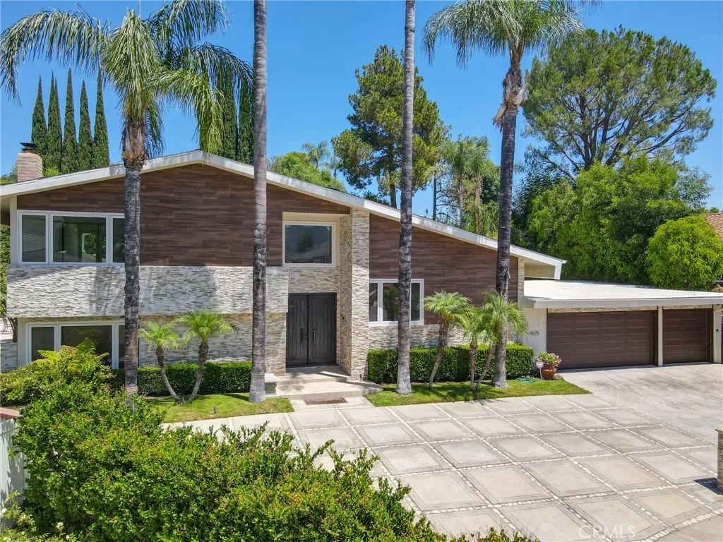 4575 Totana Drive — photo