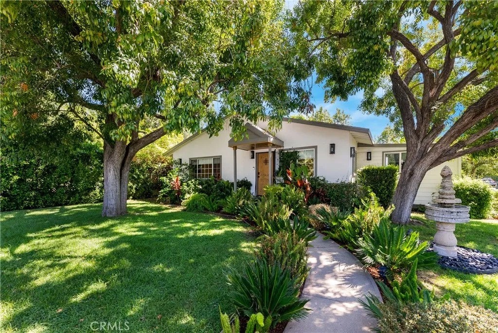 5802 Tobias — photo