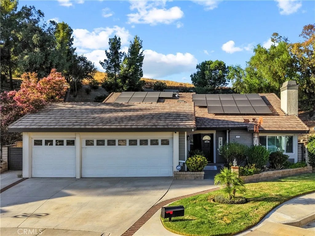 28083 Valcour Drive — photo