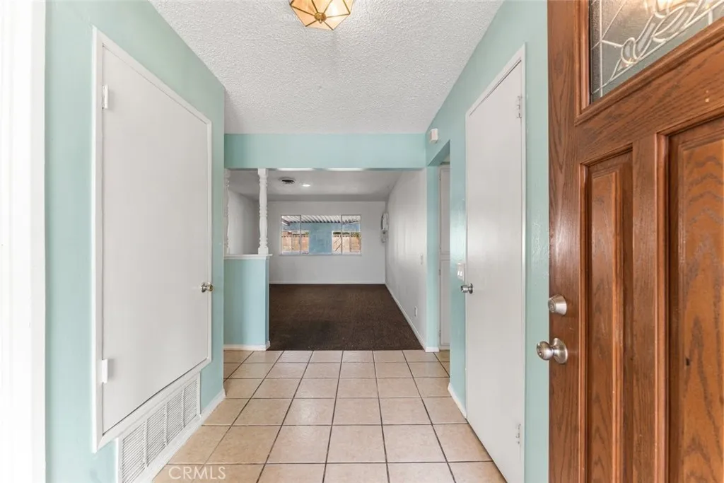 38447 2nd Street East, Palmdale, CA 93550 — photo 3