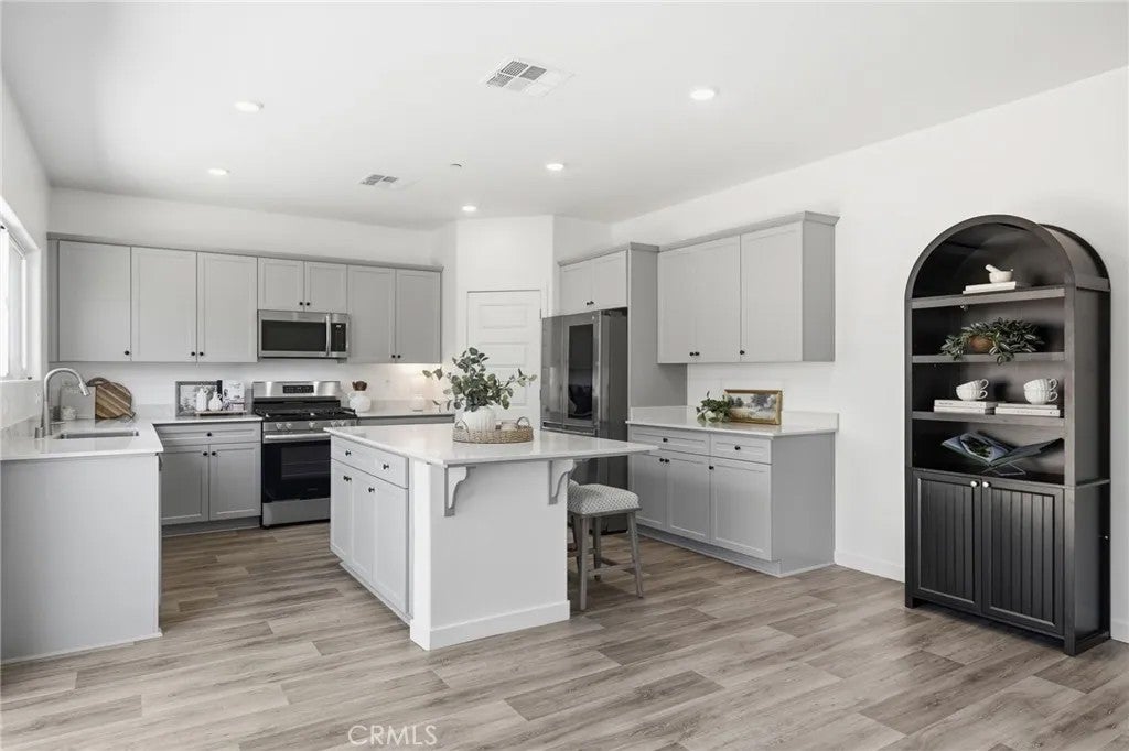 9634 Maple Terrace Lane — photo