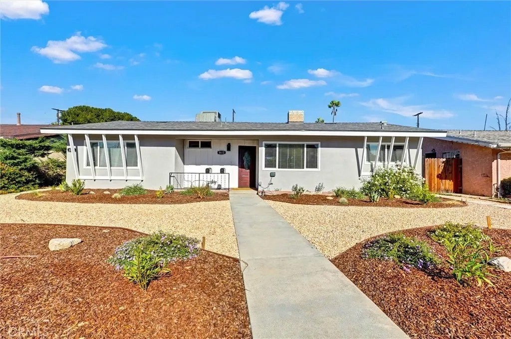 8612 Mason — photo