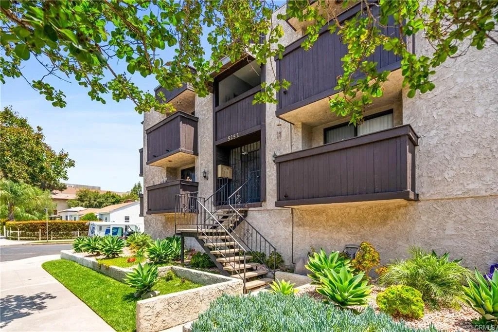 5252 Agnes 2 — photo