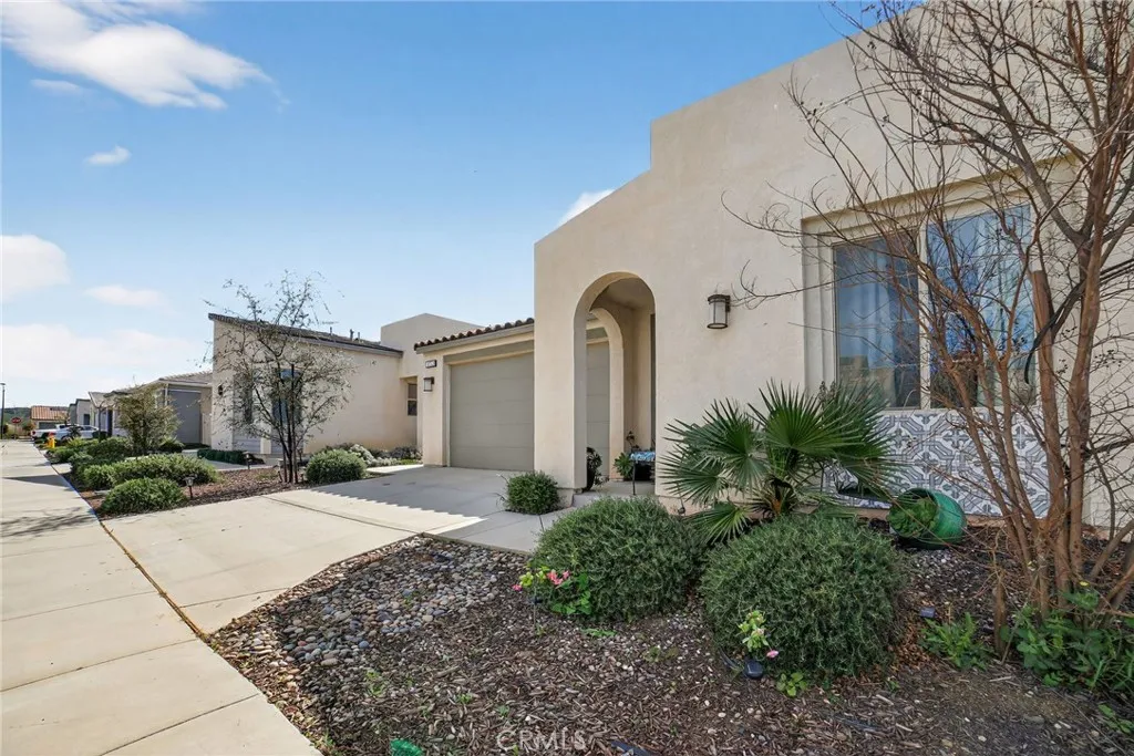 1653 Capri, Beaumont, CA 92223 — photo 3