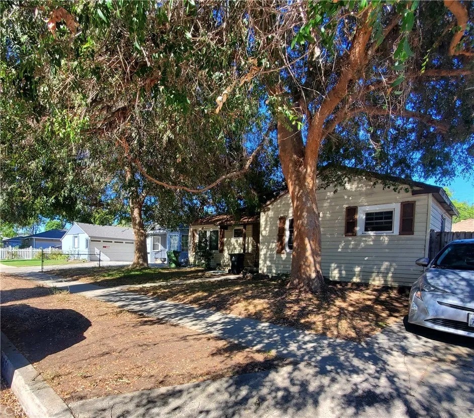 6850 Hesperia — photo