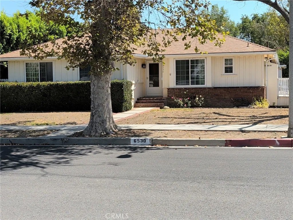 6530 Ponce — photo