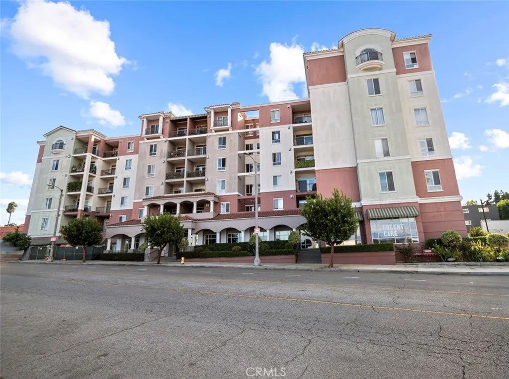 3750 Santa Rosalia 303 — photo