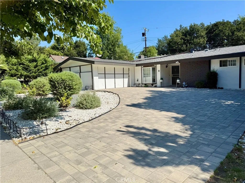 12122 Bradford Place — photo