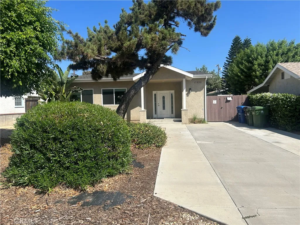 17223 Kingsbury Street — photo
