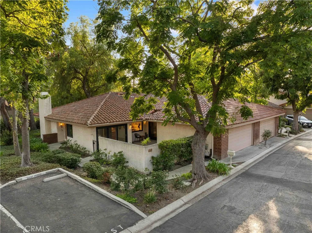 4042 Stoneriver Court — photo