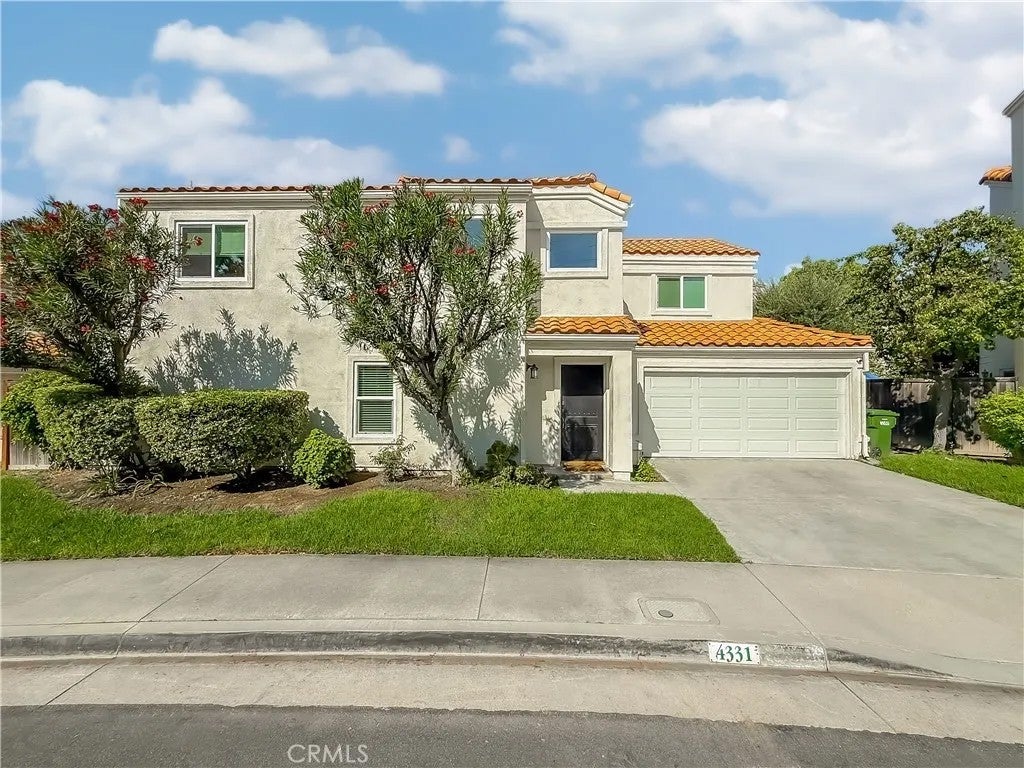 4331 Oak Glen — photo