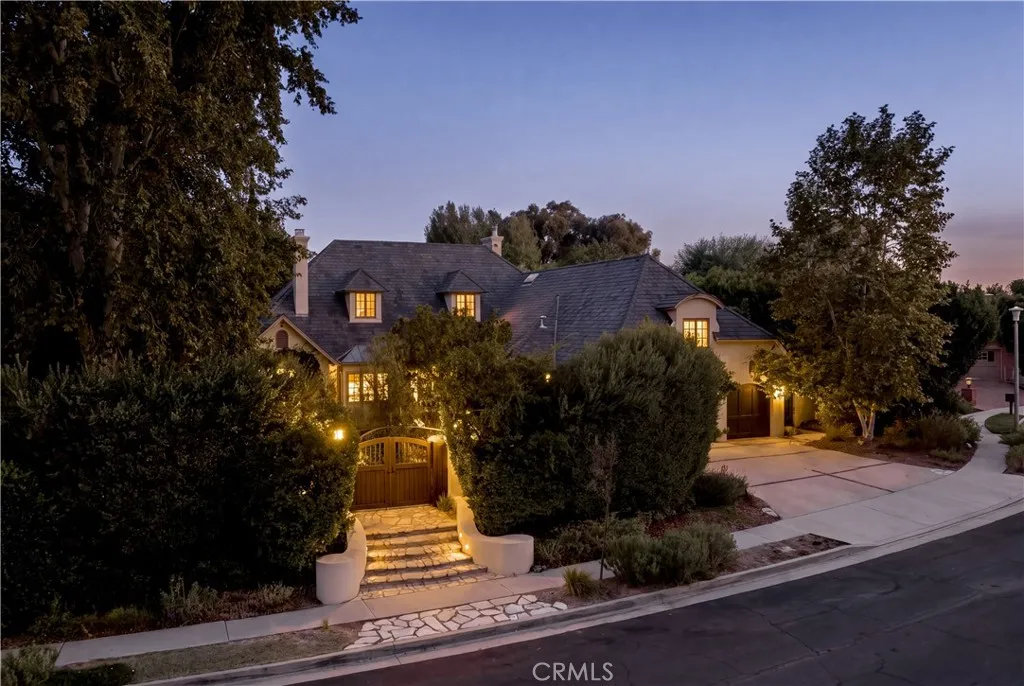 4155 Green Meadow Court — photo