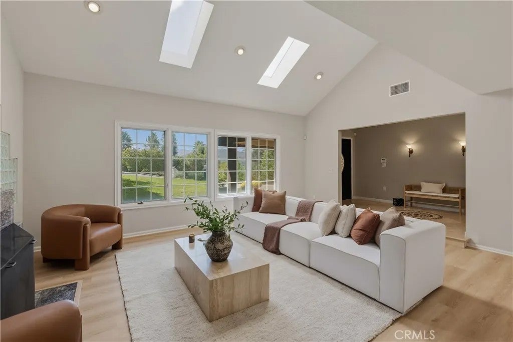 27383 Provident Road — photo