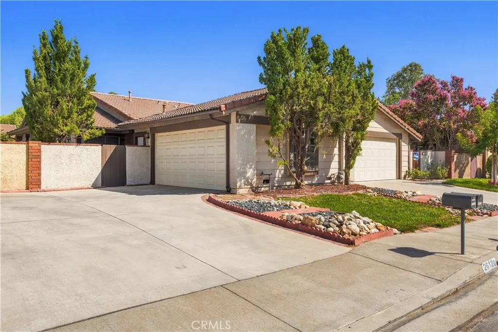 26120 Galvez Court — photo