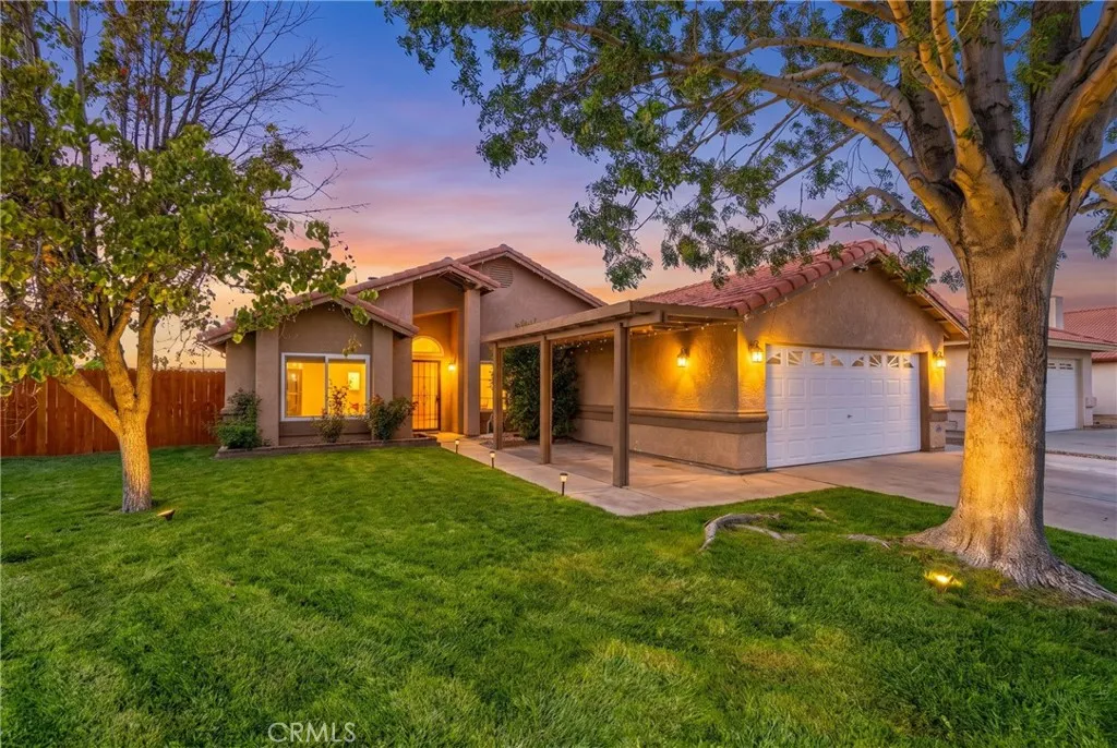 3301 Toby — photo