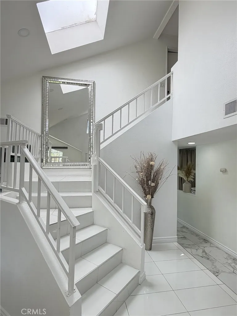601 Esther, Lancaster, CA 93535 — photo 2