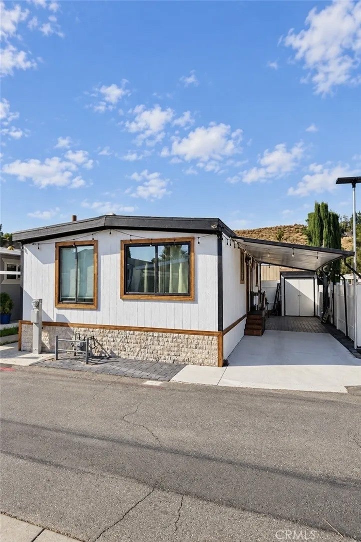 18035 Soledad Canyon 47 — photo