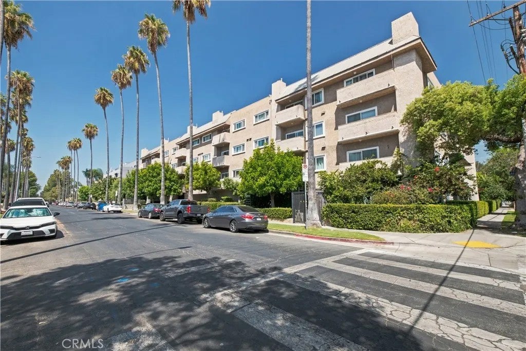 14607 Erwin Street 308 — photo