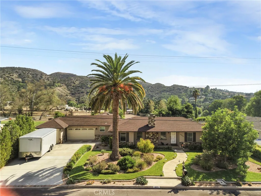 10070 Barling Street — photo