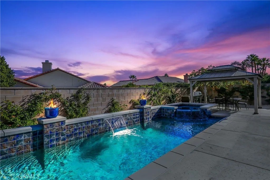 43760 Milan Court — photo