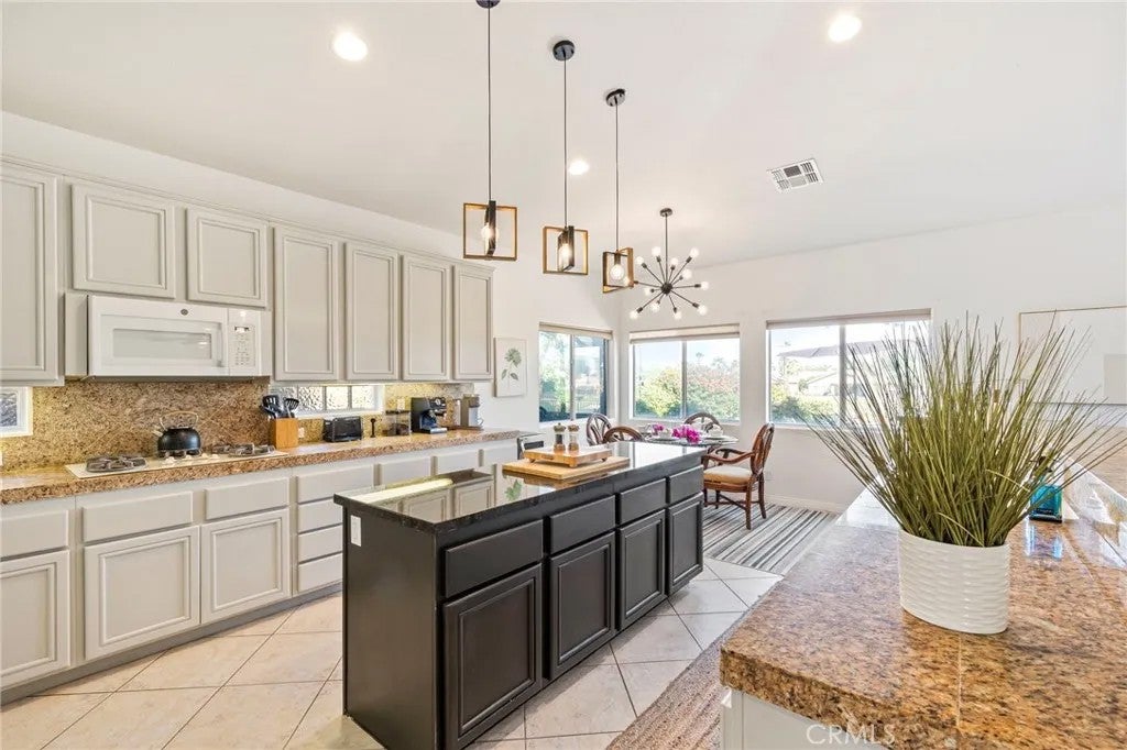 80396 Green Hills Drive — photo