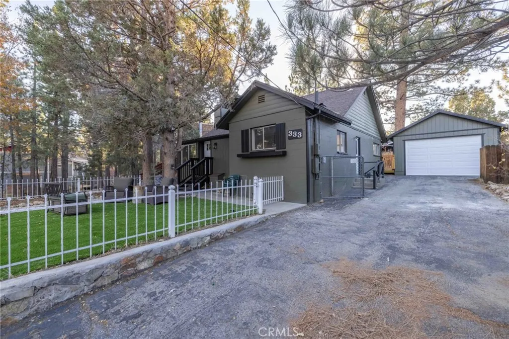 333 Downey Drive — photo
