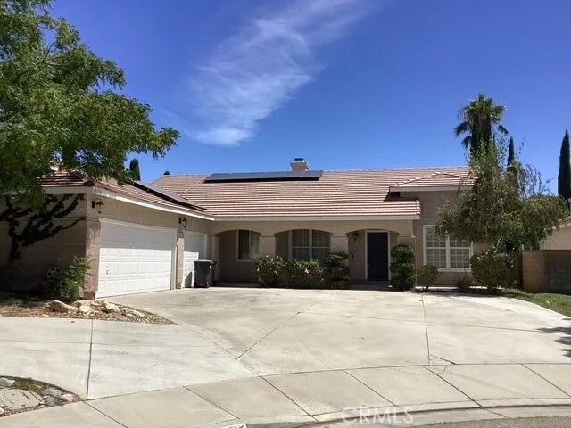 43356 Honeybee Lane — photo