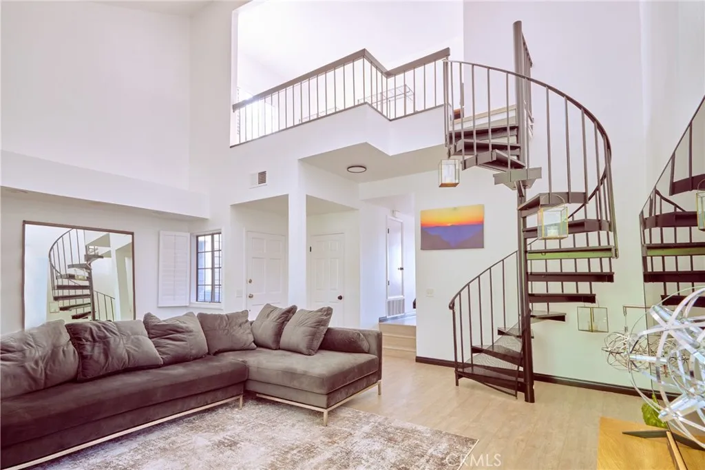 8132 Atwater Circle Unit 202 — photo