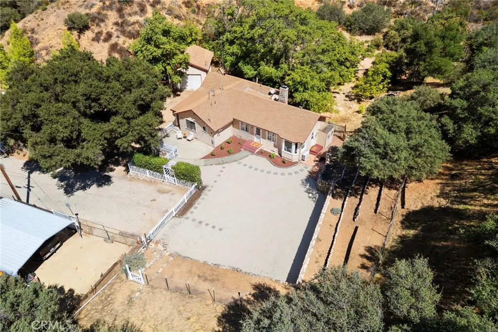 33300 Eastern, Agua Dulce, CA 91390 — photo 2