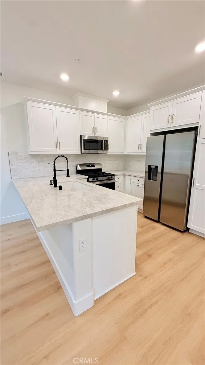 22739 Harmony, Saugus, CA 91350 — photo 3