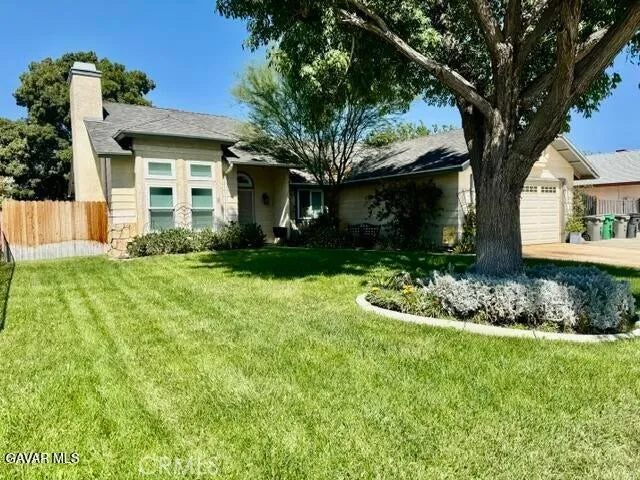 4049 Saddleback, Palmdale, CA 93552 — photo 2