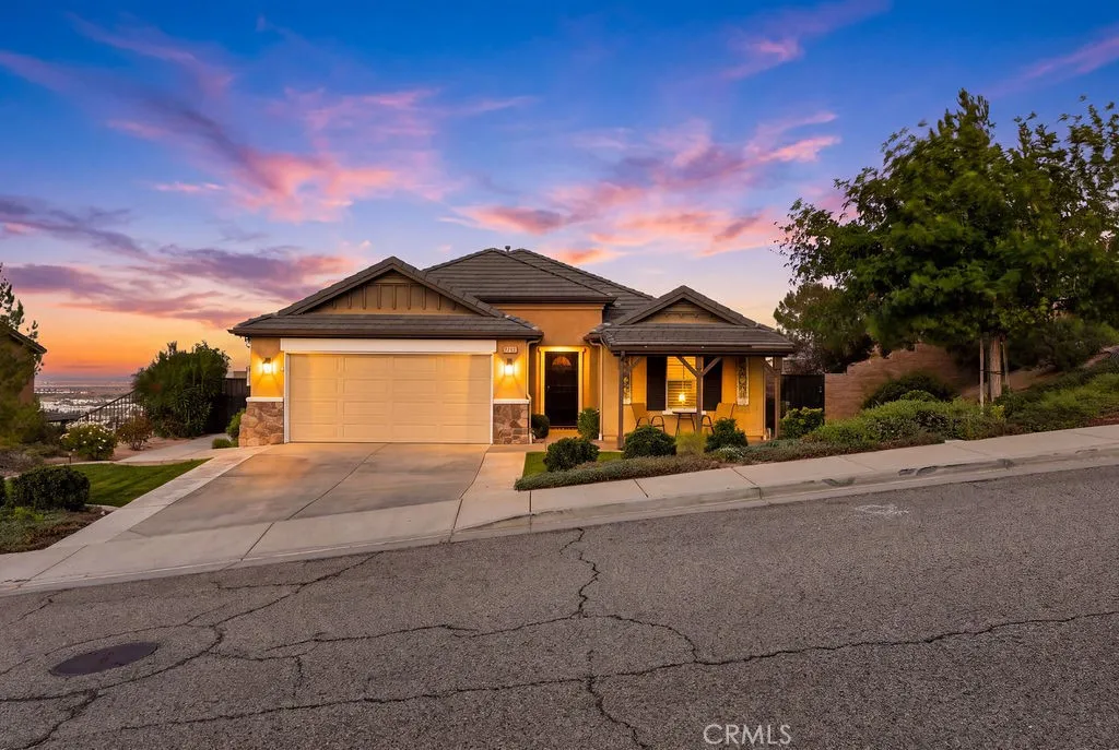 38462 Siamese Ln — photo