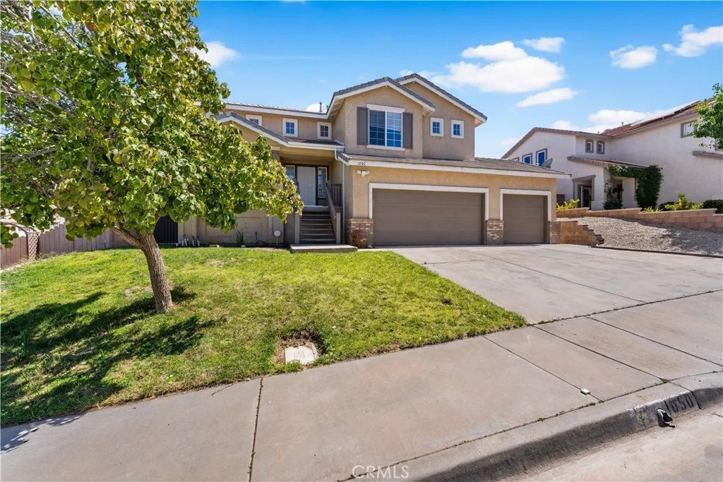 1050 Cactus Drive — photo