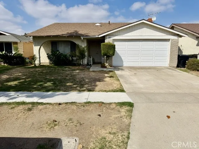 187 S Barbara — photo