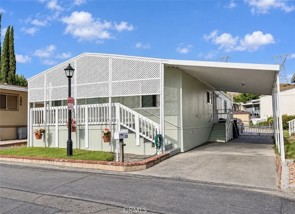 29021 Bouquet Canyon Unit 252 — photo