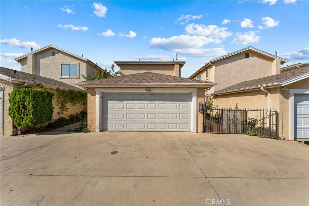 8825 Willis Ave Unit 5 — photo
