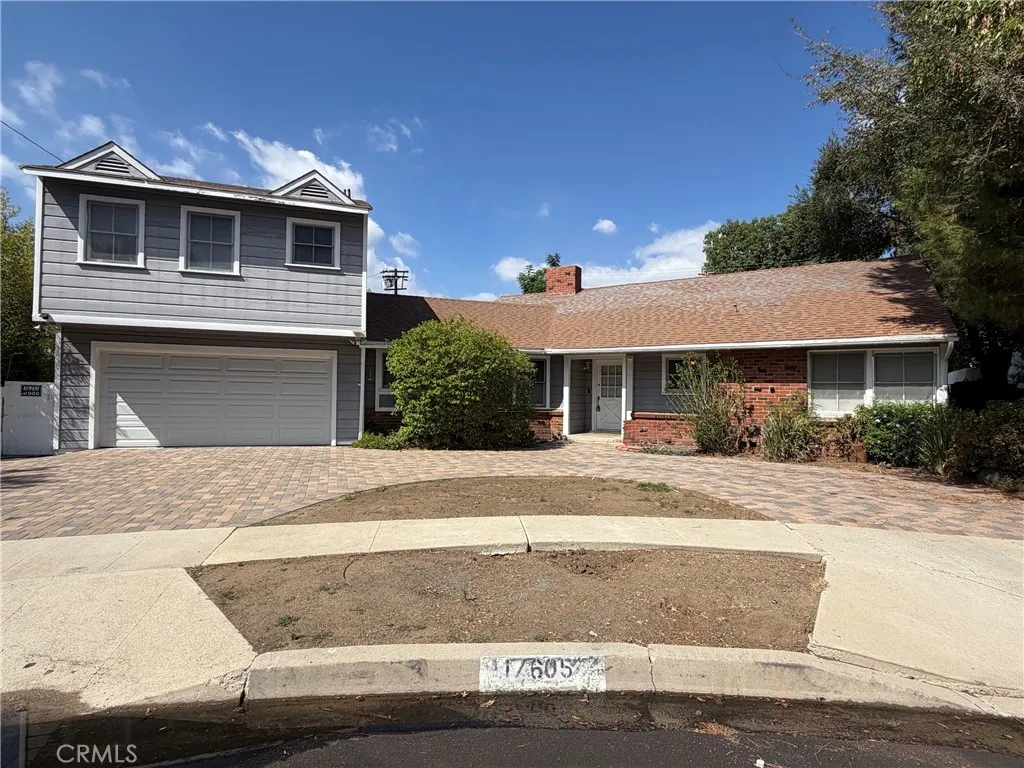 17605 Tarzana Street — photo