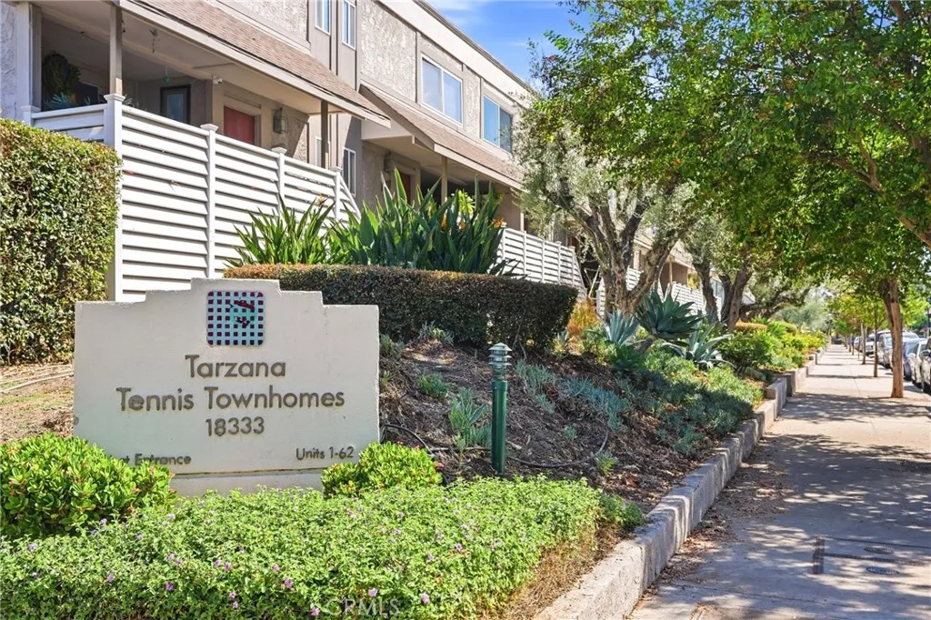 18333 Hatteras Street Unit 56 — photo