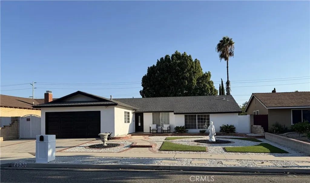 2530 E Alden — photo