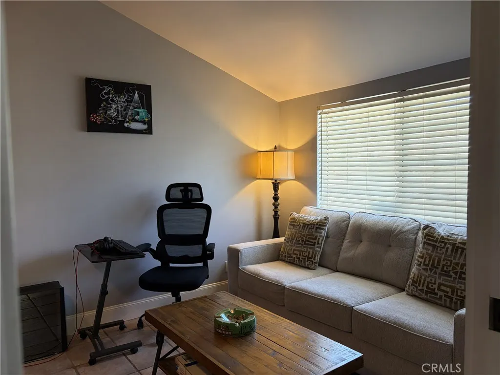 2530 E Alden, Simi Valley, CA 93065 — photo 2