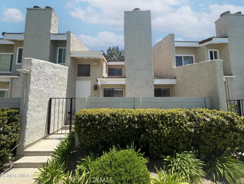 5694 E Los Angeles, Simi Valley, CA 93063