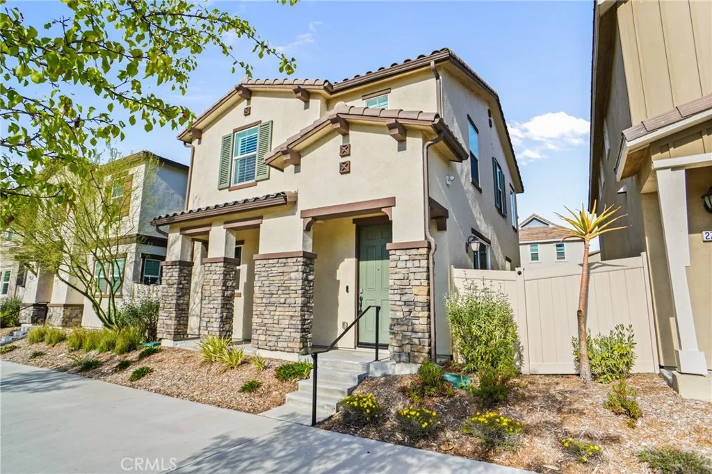 27605 Sawtooth — photo