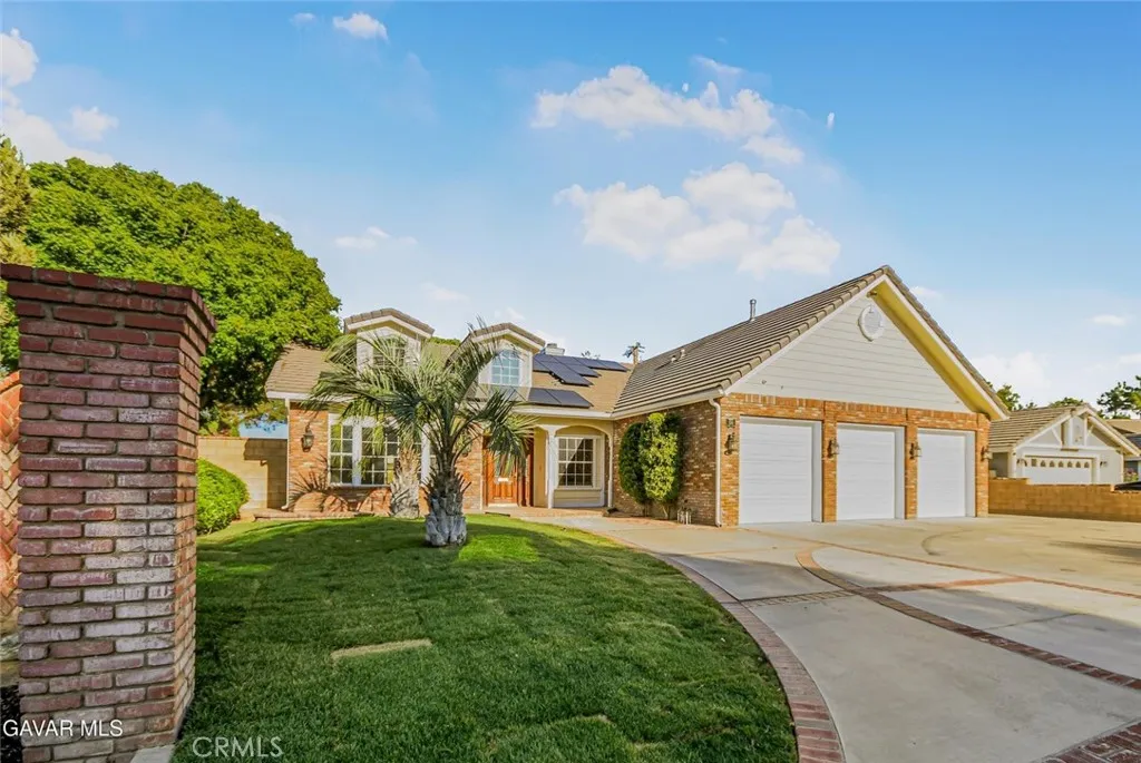 1310 Caren Court — photo