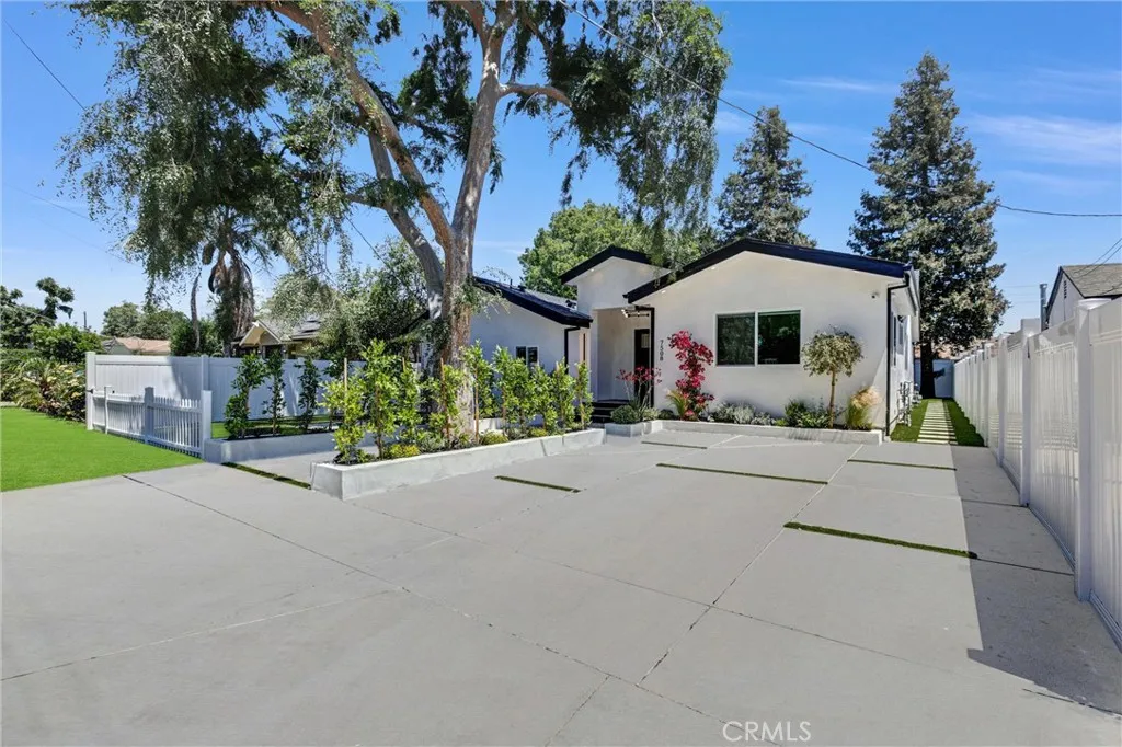 7508 Claire Avenue — photo