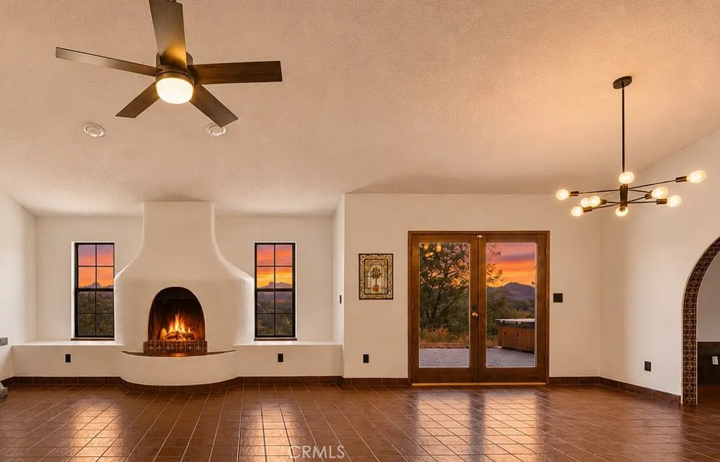 23921 Parke Court — photo
