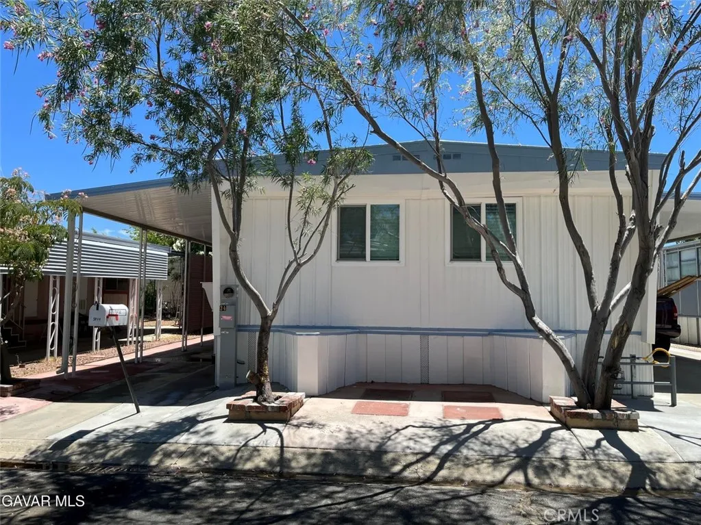 2550 East Avenue I Unit 34 — photo